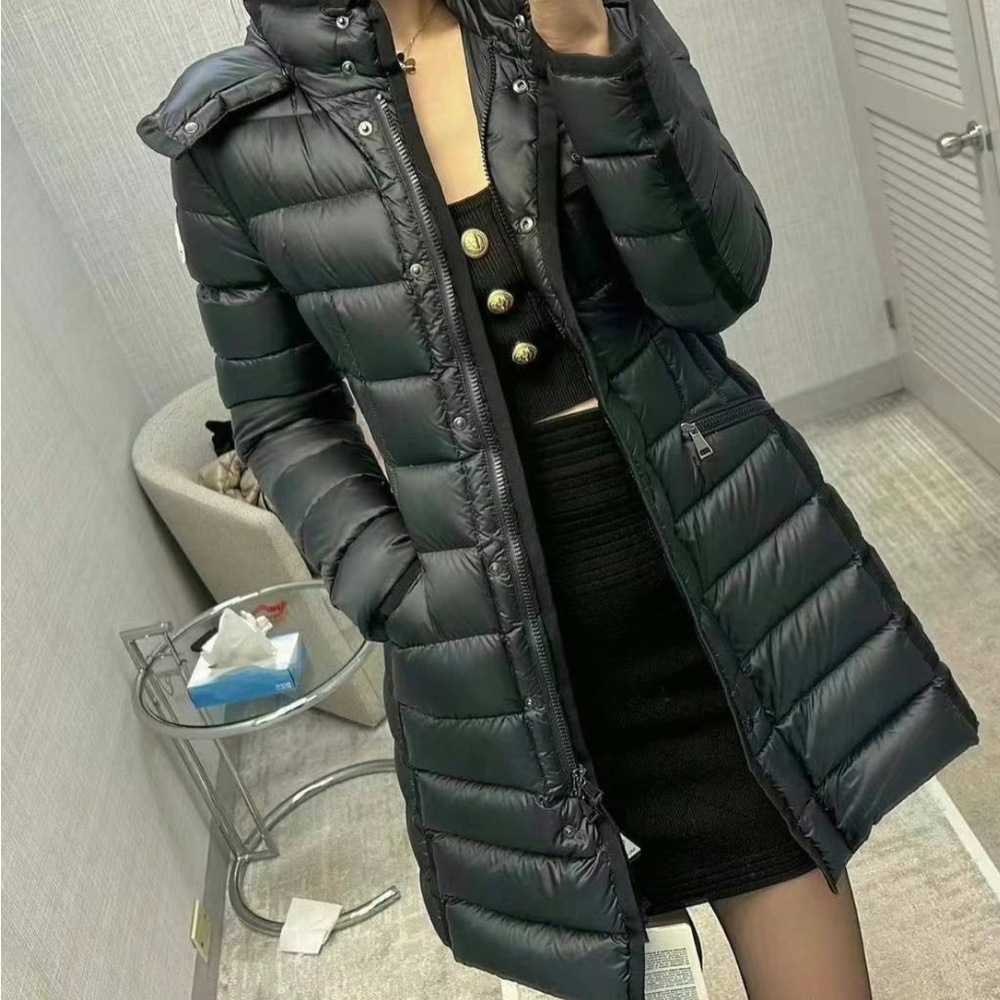 Moncler lady down coat size 0 brand new (dark navy blue)